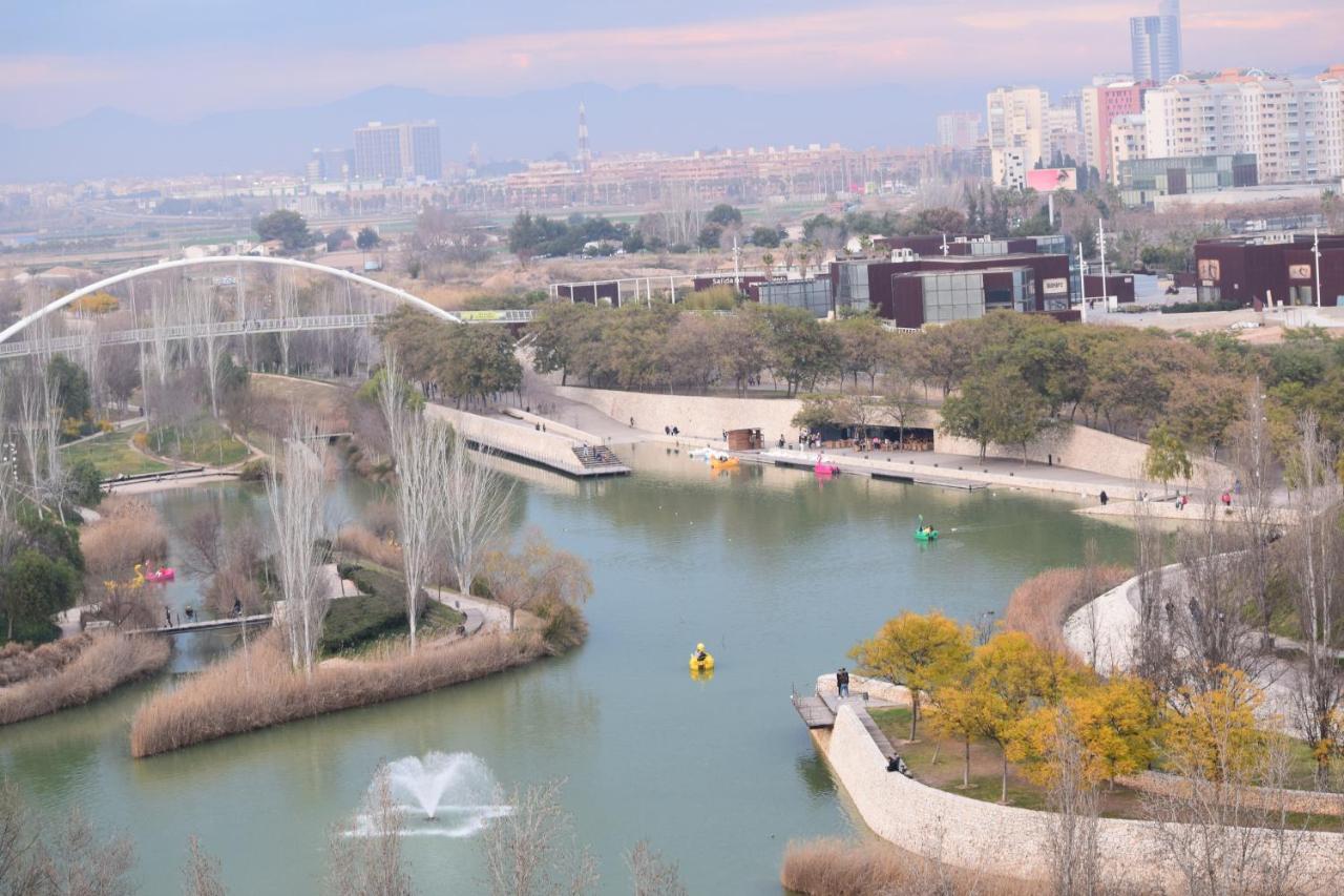 River Park Apartment *
